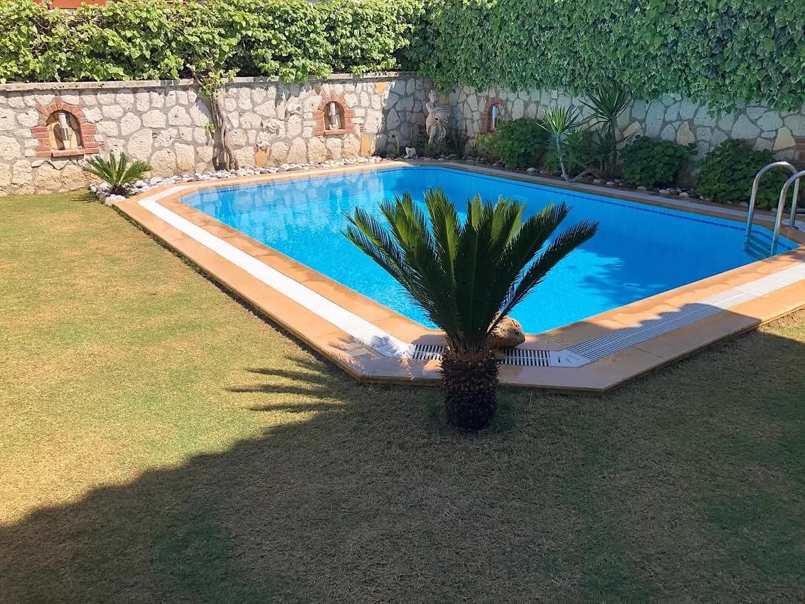 Antrasit Aydınlatmalı Havuz Renovasyonu — 2